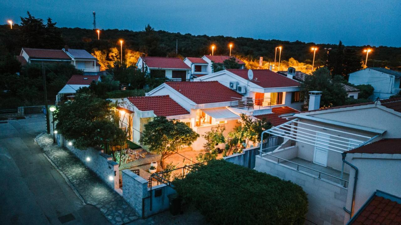 Apartments Summer Touch Petrcane Exteriér fotografie
